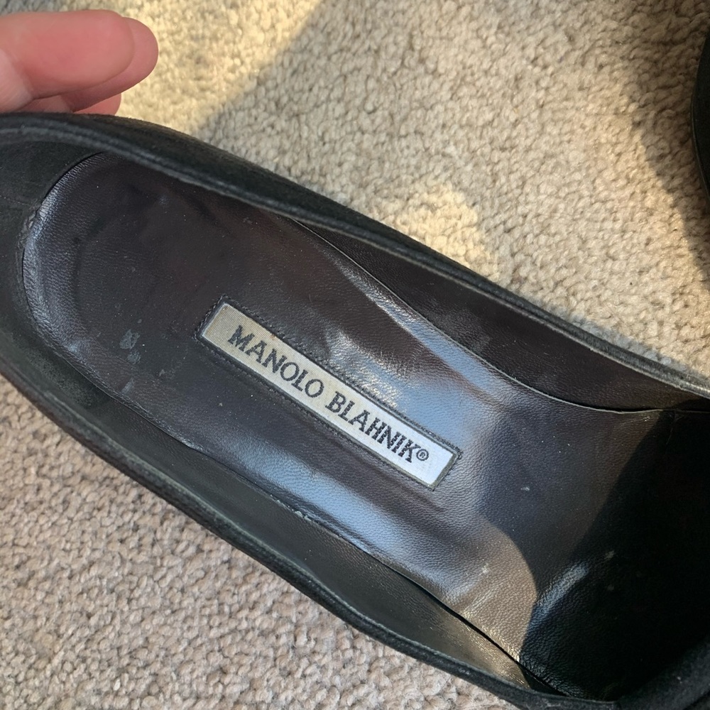Vintage Manolo Blahnik suede pumps - Picture 8 of 10